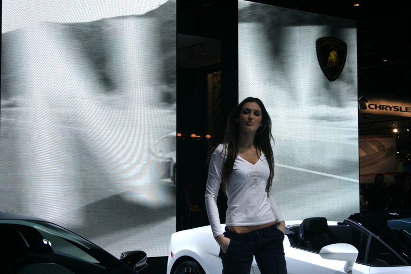 Illustration for article titled The Top Ten Photo Galleries Of The 2009 Detroit Auto Show
